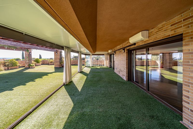 Foto 2084090a-7cb8-47e1-b77d-79ea04539aea. Rent penthouse with heating parking pool in Pinar de las Rozas Rozas de Madrid (Las)