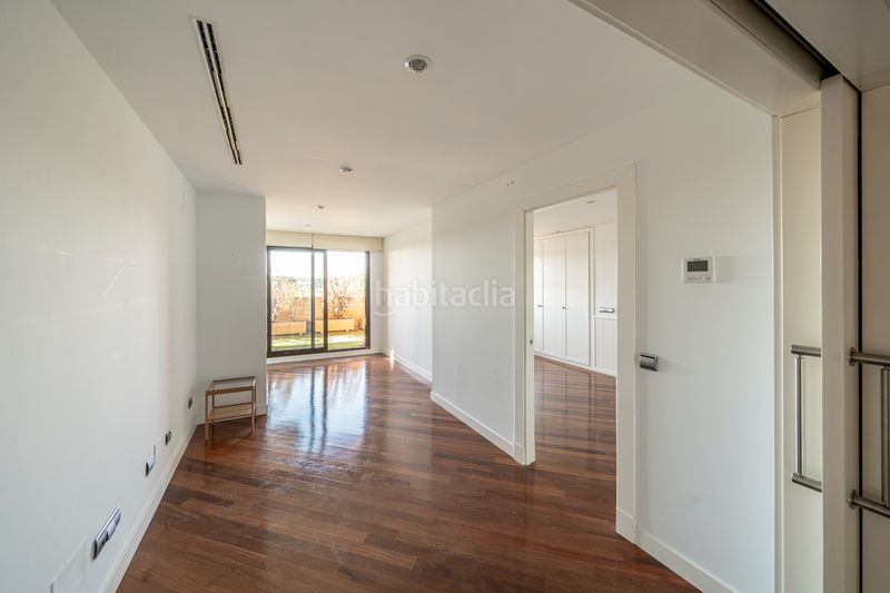 Foto 2af58ffe-1f9c-451a-bf2d-d961a8a91848. Rent penthouse with heating parking pool in Pinar de las Rozas Rozas de Madrid (Las)
