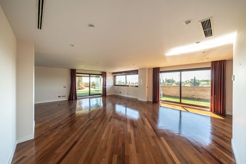 Foto 3a577c37-b3ac-46b8-a6cc-ec8fdc27c29e. Rent penthouse with heating parking pool in Pinar de las Rozas Rozas de Madrid (Las)