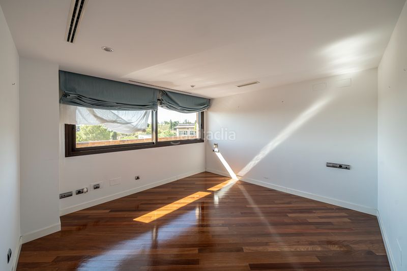 Foto 91fc65ce-2e68-4733-b88f-450b80ed71fb. Rent penthouse with heating parking pool in Pinar de las Rozas Rozas de Madrid (Las)