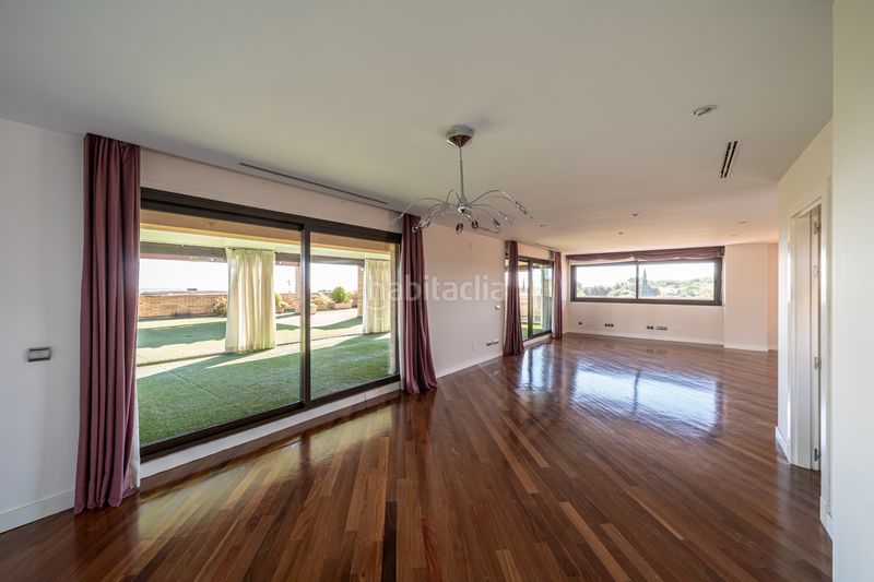 Foto d2db9ceb-7bac-4bf1-b672-4003526eafe9. Rent penthouse with heating parking pool in Pinar de las Rozas Rozas de Madrid (Las)