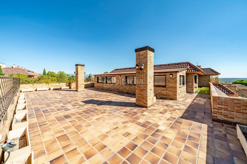 Foto dc4bb76c-d53a-4418-8146-d853a2726b2f. Rent penthouse with heating parking pool in Pinar de las Rozas Rozas de Madrid (Las)
