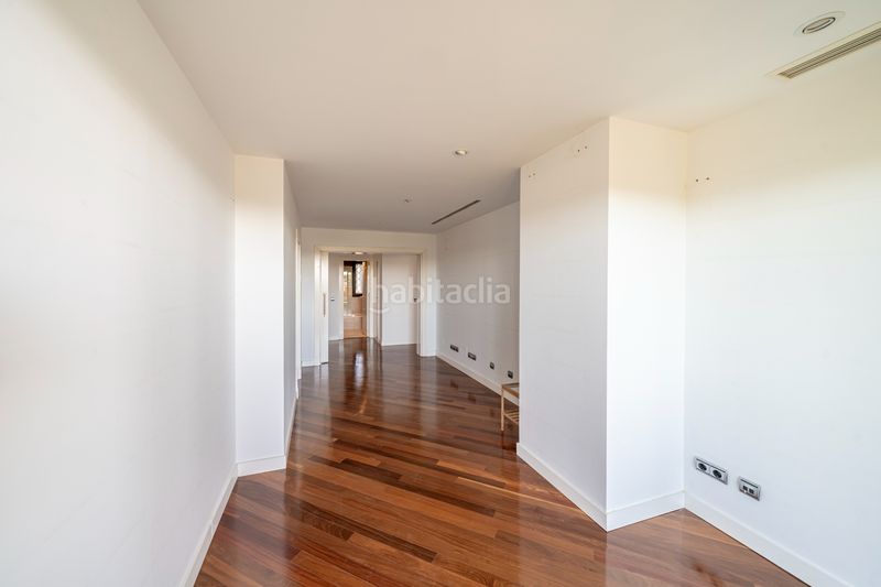 Foto f1abf9ab-a218-48e1-9e07-6c0ba59aa16f. Rent penthouse with heating parking pool in Pinar de las Rozas Rozas de Madrid (Las)