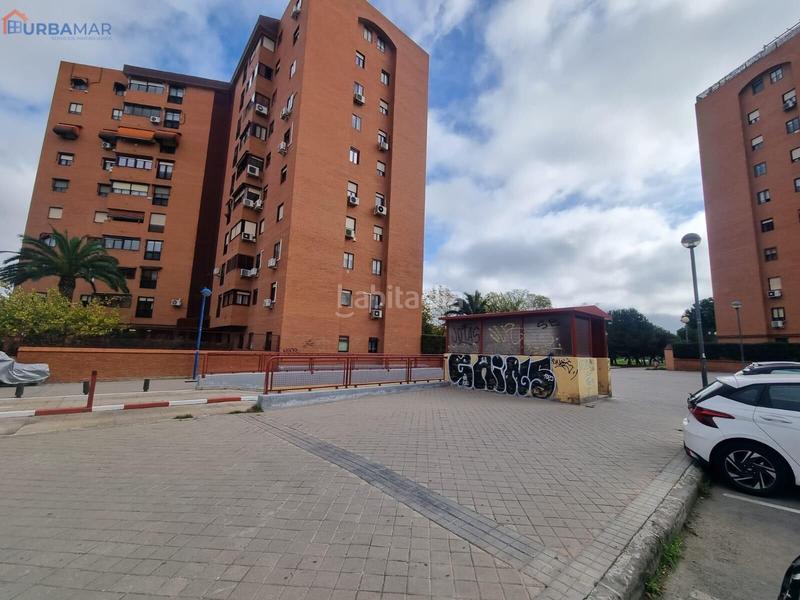 Foto e0197203-c01e-4a6e-bde3-9b1dee2fb855. Aparcament cotxe a El Carrascal Leganés