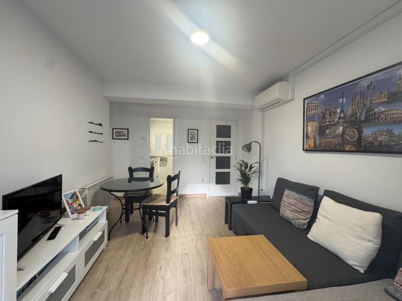 Foto ce2270dd-92fd-4080-a296-98b46fb5d842. Alquiler piso vivienda en alquiler Valdezarza en Valdezarza Madrid