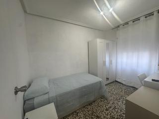 Lloguer Pis a Reyes. Urbamar alquila vivienda en parla  zona centro