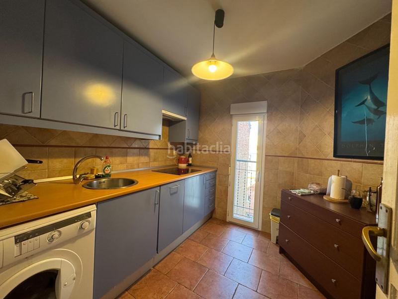 Foto 2d4f493e-8151-4297-90e5-5389145ff57c. Alquiler ático  con terraza privada en arapiles en Madrid