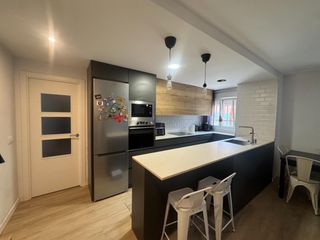 Pis  Calle gomez de arteche. Vive con piscina en carabanchel! reformado, garaje y 100 financi