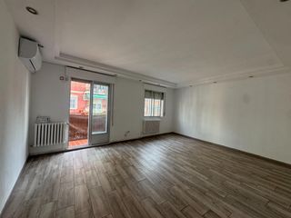 Rent Flat in La Alhóndiga. Piso en getafe  zona alhóndiga, 2 dormitorios