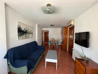 Lloguer Pis  Plaza jimenez diaz. Piso amueblado de 3 hab. junto al metro juan de la cierva y la u