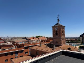 Flat in Buena Vista. A 1 minuto del metro carabanchel alto! luminosa 1ª planta con te