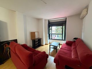 Location Appartement  Paseo curas de los. Vivienda céntrica con gran patio privado, trastero y ascensor en