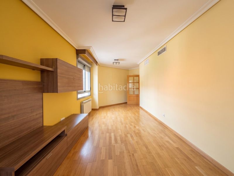 Foto db40aefc-d180-4903-9821-4b8648ef1684. Miete etagenwohnung mit heizung parking pool in Puerta Bonita Madrid
