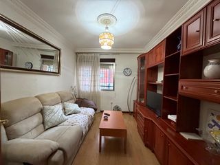 Rent Flat in Santos. Acogedora vivienda amueblada en planta baja en leganés zona cent