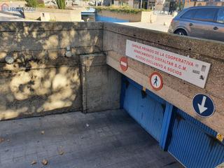 Parking coche en Las Dehesillas-Vereda de los Estudiantes. Plaza garaje  casa del reloj