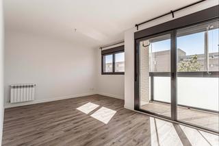 Lloguer Pis  Peñaranda de bracamonte. Se alquila bonita y luminosa vivienda de 95 metros construidos,