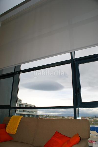 Foto bf5cf0cb-fe70-4cce-b039-f38a10318549. Affitto duplex con parcheggio in Polígono Industrial Sur San Sebastián de los Reyes