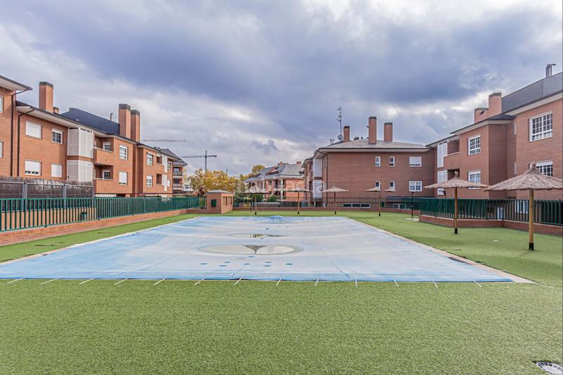 Foto c49db8f5-ee06-4c2f-b3e3-35a22bc9218e. Pis amb calefacció aparcament piscina a El Cantizal Rozas de Madrid (Las)