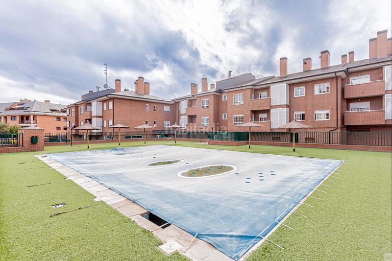 Foto f2027318-acb3-4515-a4bf-241b97d2e566. Pis amb calefacció aparcament piscina a El Cantizal Rozas de Madrid (Las)