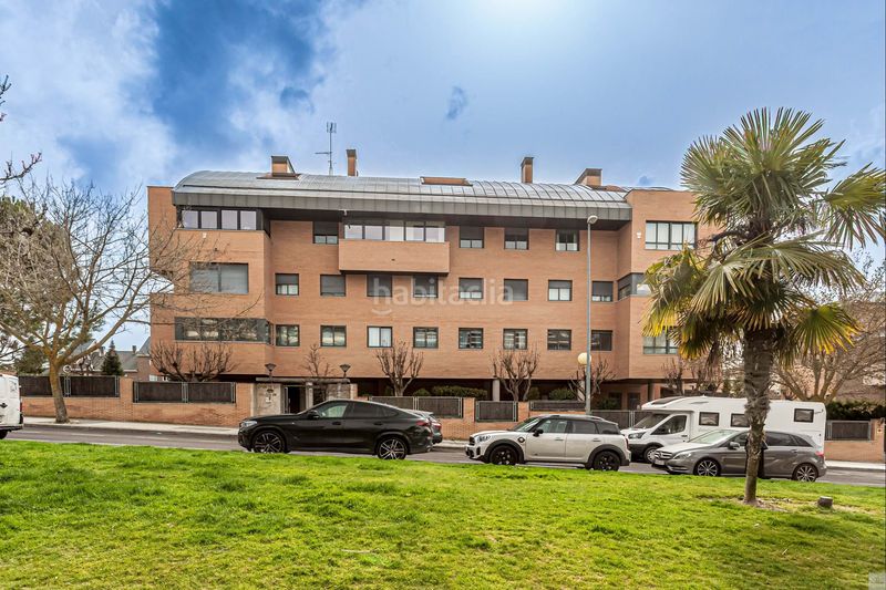 Foto 1d981474-a4cf-4450-97ce-75eb8cc180e5. Pis amb calefacció aparcament piscina a Golf-El Carralero Majadahonda