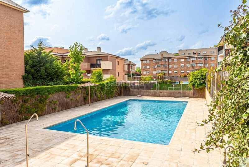 Foto 3c4d6fd5-dc47-4fa2-8539-7df0c78468c5. Pis amb calefacció aparcament piscina a Golf-El Carralero Majadahonda