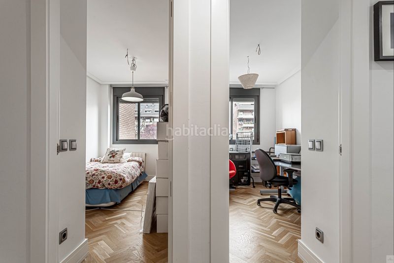 Foto 6bc1f8fe-056d-4be5-9f09-7aea5b46708b. Pis amb calefacció aparcament piscina a Golf-El Carralero Majadahonda