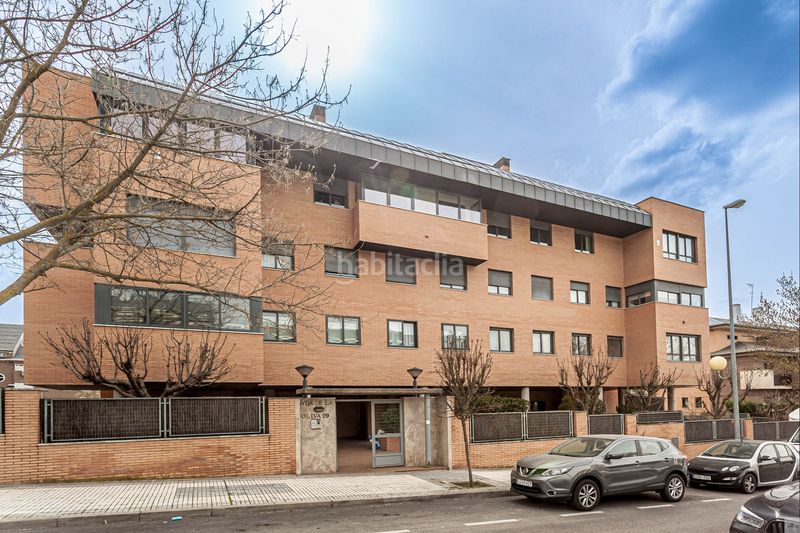 Foto 7f4dc82d-20a0-4a60-a4c1-bf9e65b1ebf4. Pis amb calefacció aparcament piscina a Golf-El Carralero Majadahonda