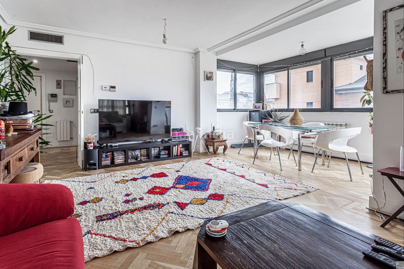 Foto 8f748465-c7ca-4a92-8e3f-91e07cc5ffe3. Pis amb calefacció aparcament piscina a Golf-El Carralero Majadahonda