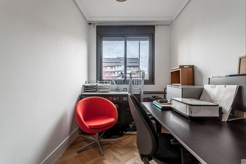 Foto 8f974380-443e-4441-83bb-720ee3a11856. Pis amb calefacció aparcament piscina a Golf-El Carralero Majadahonda