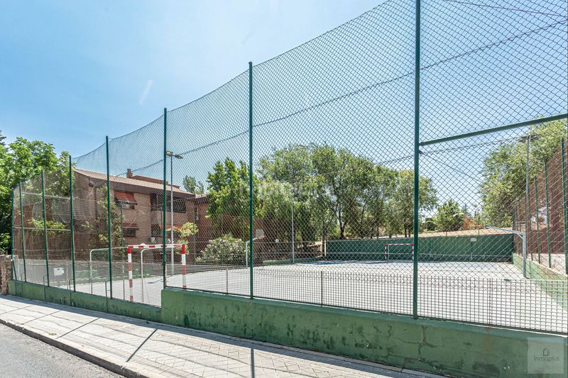 Foto aac45ff1-f939-47f4-8400-f1707efe9d14. Flat with parking pool in Carretera del Plantío Majadahonda