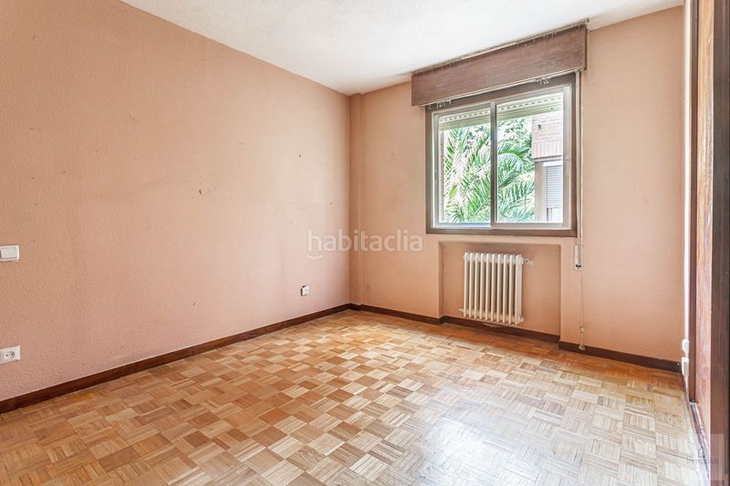 Foto bb314620-6a3a-43a9-9be7-8a3c3b741963. Flat with parking pool in Carretera del Plantío Majadahonda