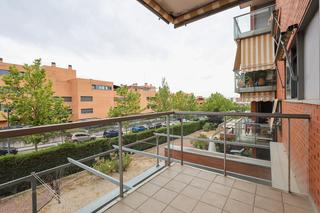 Piso en Avenida juan pablo ii 38. Piso de 4 dormitorios en una de las mejores zonas de miramadrid,