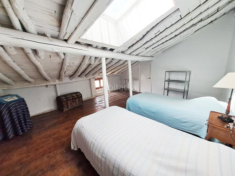 Foto 22c1a317-fb00-400c-9cff-2f76d358d665. Casa adosada casa de pueblo en hoyo de pinares. reformada completamente. en Hoyo de Pinares (El)