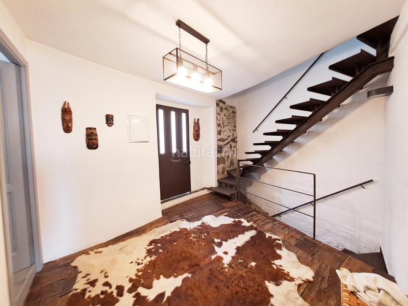 Foto 4b1e7fcc-9871-4d2e-8ff1-447402eda67b. Casa adosada casa de pueblo en hoyo de pinares. reformada completamente. en Hoyo de Pinares (El)