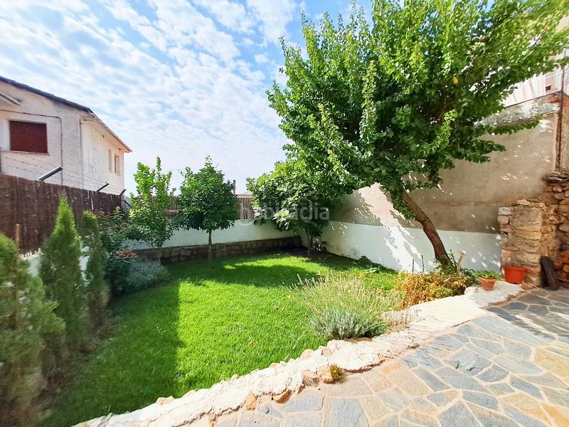 Foto 5edb30f3-7be3-4b97-8f85-e95727cf0946. Casa adosada casa de pueblo en hoyo de pinares. reformada completamente. en Hoyo de Pinares (El)