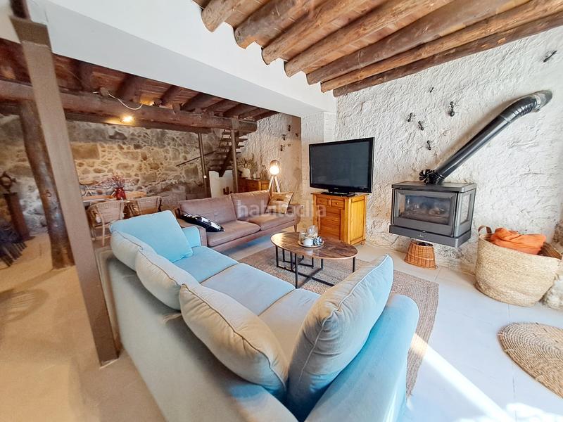 Foto ca44fc20-6e91-426e-be15-a4d306137e68. Casa adosada casa de pueblo en hoyo de pinares. reformada completamente. en Hoyo de Pinares (El)