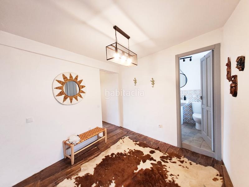 Foto dbd28281-4bca-4c0c-8c9f-0d3a955b1465. Casa adosada casa de pueblo en hoyo de pinares. reformada completamente. en Hoyo de Pinares (El)