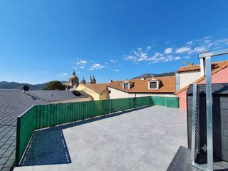 Lloguer Pis  Calle floridablanca. ¡descubre el ático de tus sueños en el corazón de san lorenzo!