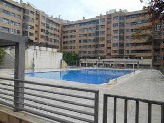 Lloguer Pis  Calle de juan martín el empecinado. Amplia vivienda, seminueva, exterior, vacia, compuesta por 2 dor