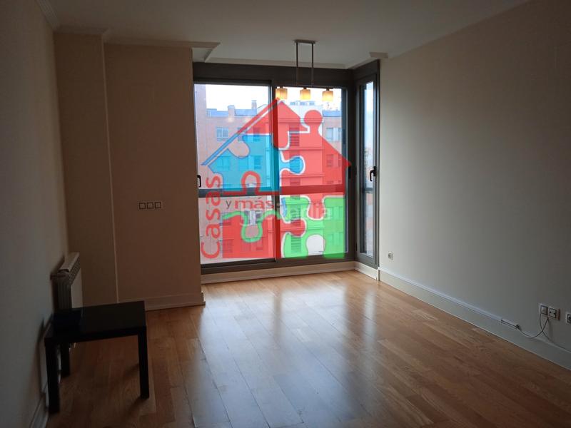 Foto 8fe4da2a-6060-4494-9889-64ddd98bec69. Lloguer pis amb calefacció aparcament piscina a Legazpi Madrid