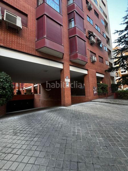 Foto 470269a2-d782-47c7-83c3-489095453d9b. Aparcament cotxe a Peñagrande Madrid