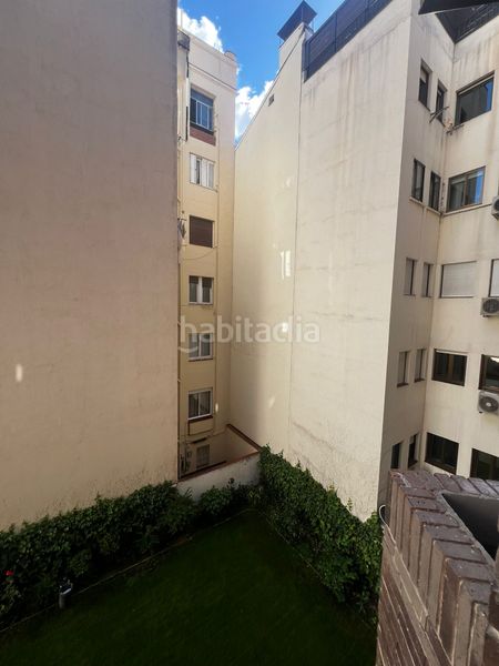 Foto 6644a9e9-b86f-4615-a9f1-61d71cb1dcb2. Alquiler apartamento en calle de villanueva 30 en Madrid