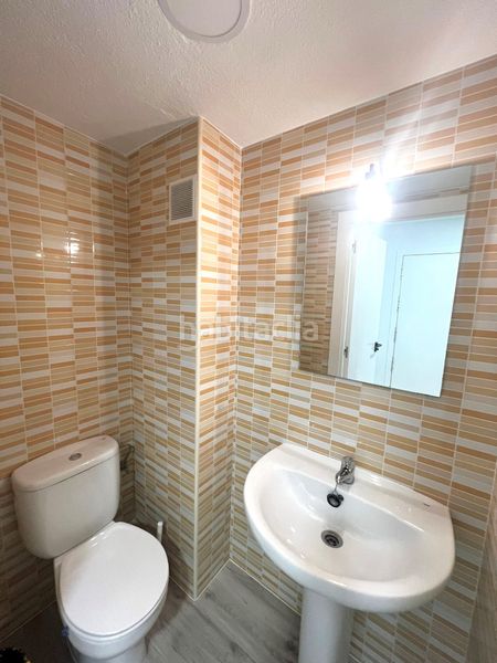 Foto d1f507dd-92cd-4adc-852a-522b832414cd. Alquiler apartamento en calle de villanueva 30 en Madrid