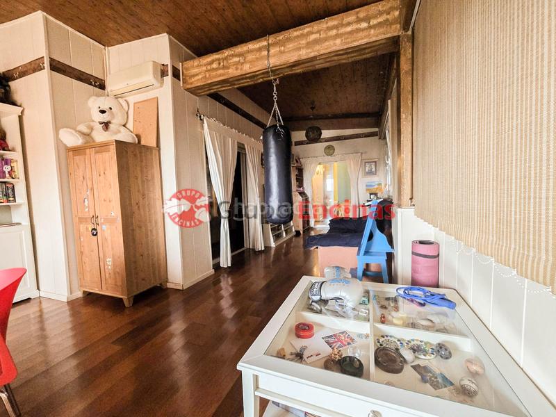 Foto 54cff875-1884-4684-adfa-baba74815bb1. Attique avec chauffage parking piscine dans La Ermita Parla