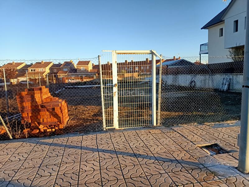 Foto d7c65463-b225-4386-9132-aedad5396b7d. Terreno residenziale in ronda de castilla oeste 121 in Torrejón de la Calzada