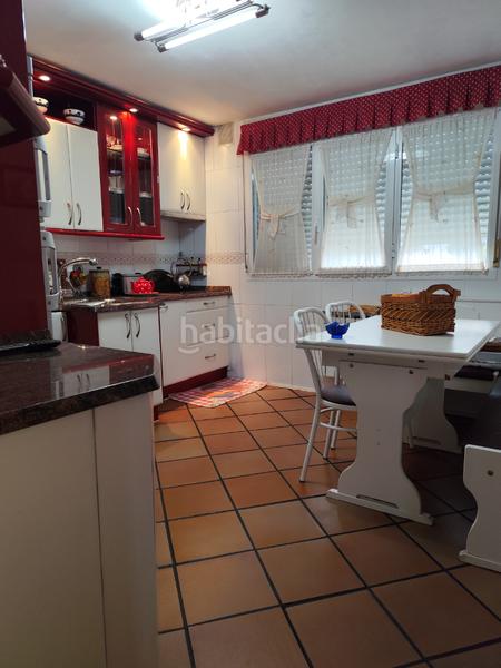 Foto 9077065b-bf2b-44ec-ba4e-0bc1cabf89fd. Casa adossada amb calefacció aparcament a Parque Coimbra Móstoles