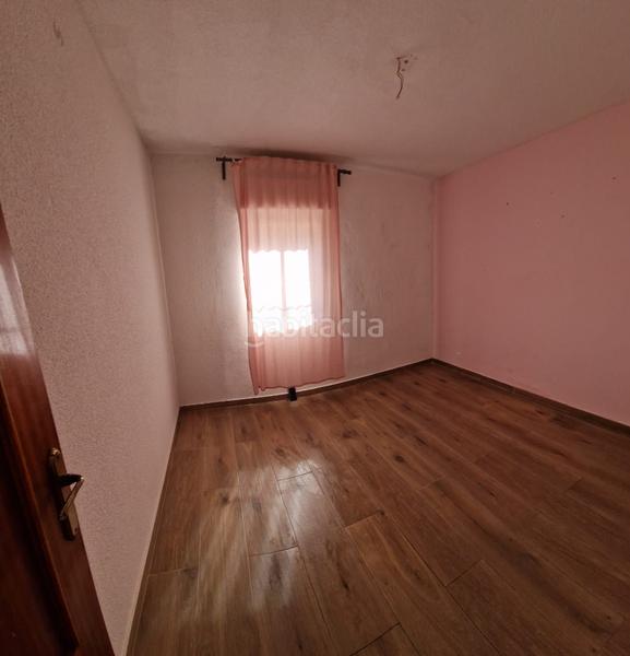Foto b128fbef-5828-4092-8bcf-d3d059dd3785. Piso  , las margaritas, a 100 metros de la Universidad en Getafe