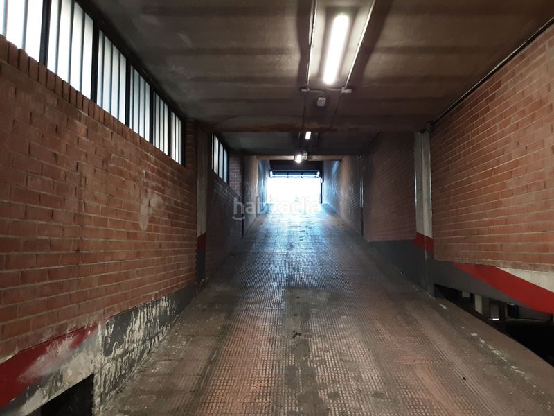 Foto c811f239-317d-472c-8e2e-fefc653bb117. Aparcament cotxe a Acacias Madrid