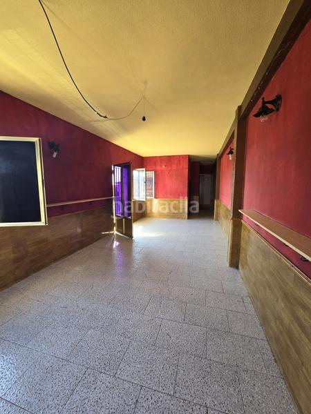 Foto 5dbde919-9045-4b9b-a28f-5967ee4a31e9. Locale commerciale in Nombela