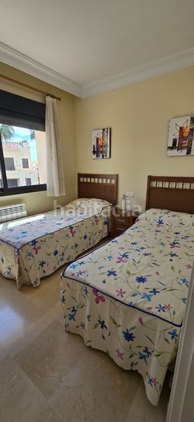 Foto b66688b9-22f0-4388-8681-6819a1b378b1. Casa aparellada amb calefacció aparcament piscina a San Javier